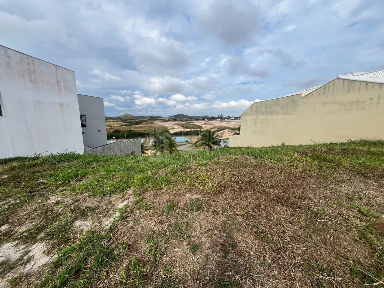 Terreno em Cond. Collynas Park - Araruama