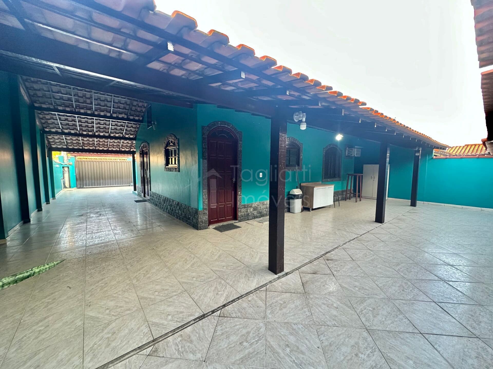 Linda casa disponível em local super tranquilo !