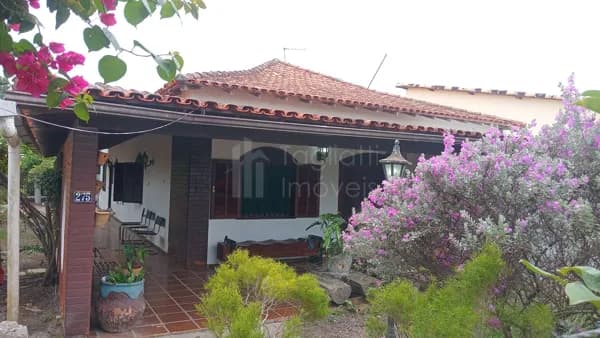 Casa com 3 Suítes a 300 metros da Orla na Pontinha - Araruama