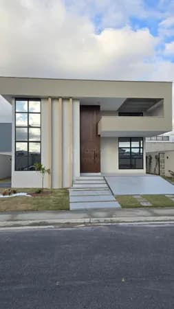 Excelente casa em condomínio