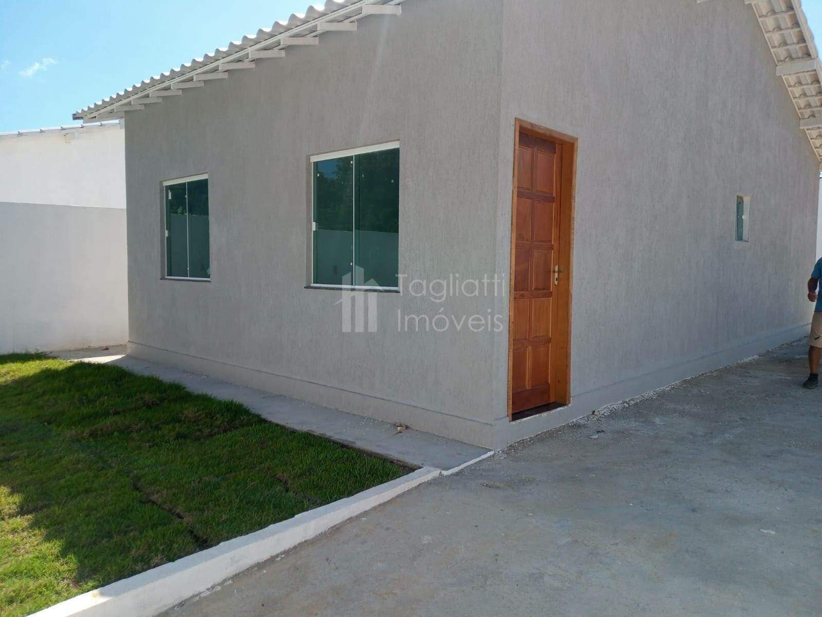 Casa à venda no bairro Viaduto em Araruama/RJ