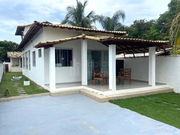 Casa Duplex ao lado da Praia da Pernambuca em Praia Seca, Araruama/RJ