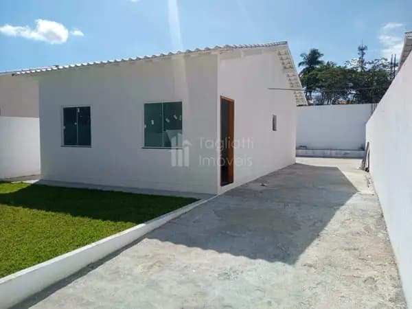 Casa à venda no bairro Viaduto em Araruama/RJ