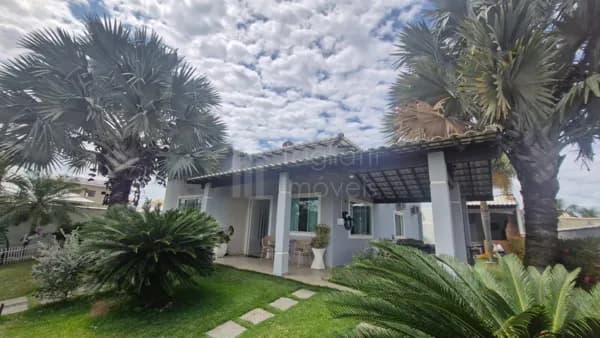 Excelente Casa em Condomínio Fechado em Praia Seca!