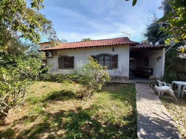 Casa à venda no bairro Bananeiras em Araruama/RJ