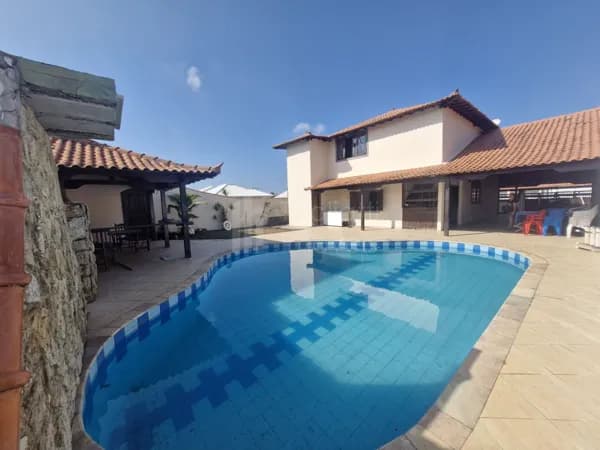 🏡 Casa Duplex em Condomínio Fechado! Araruama - RJ