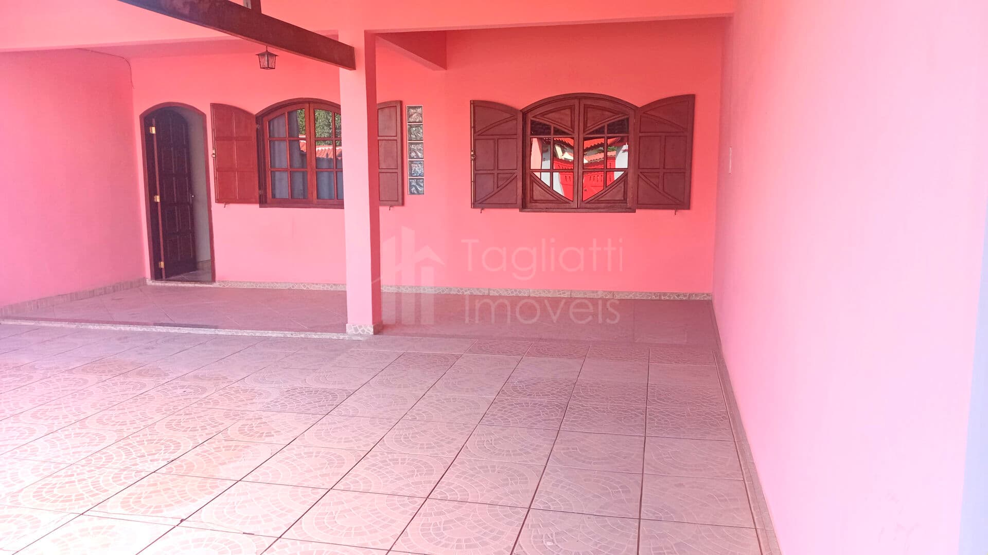 Casa dois quartos quintal garagem