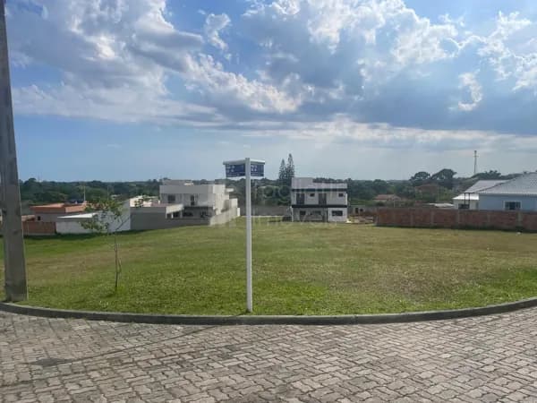 Terreno à Venda no Collynas Park – Araruama | Região dos Lagos – RJ