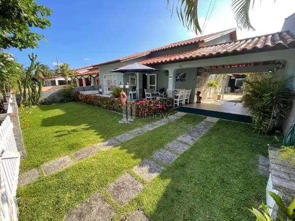 Casa à venda no bairro Balneário das Conchas em São Pedro da Aldeia/RJ
