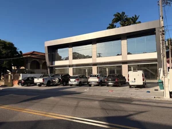 Excelente loja para locação - Centro Araruama