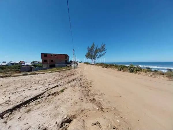 Terreno à venda no bairro Praia Seca em Araruama/RJ