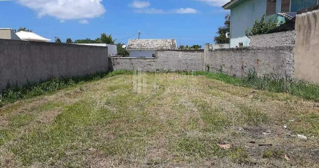 Terreno à venda no bairro Lagoinha em Araruama/RJ