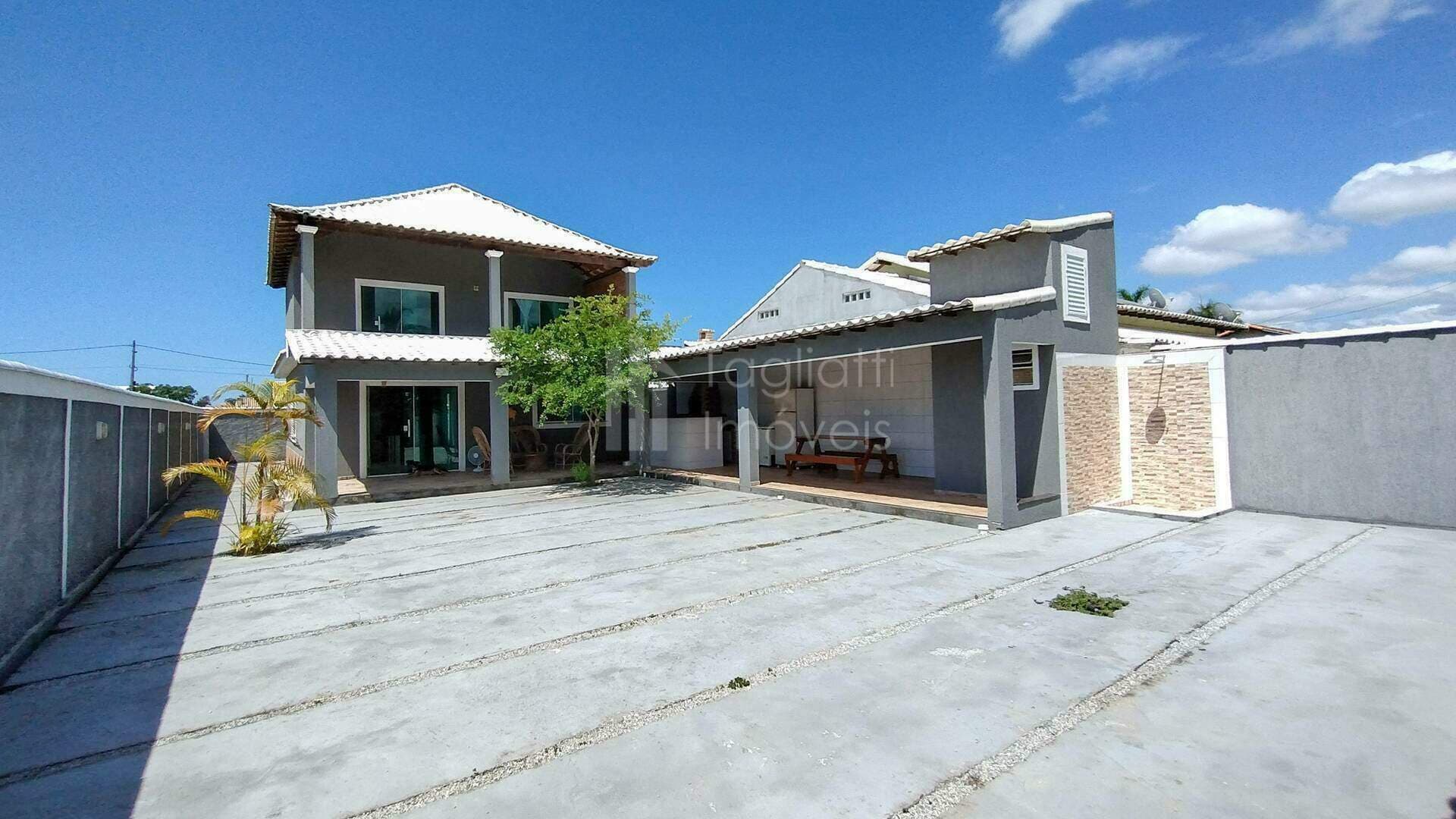 Casa à venda no bairro Lagoinha em Araruama/RJ