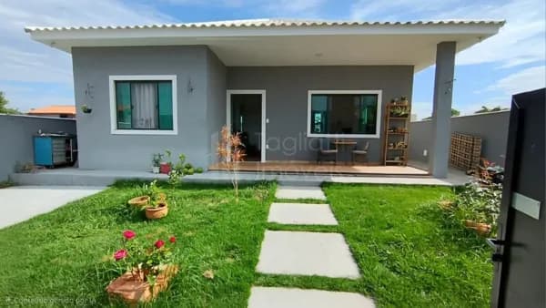 🏡 Casa de 3 Quartos com Suíte em Condomínio com infraestrutura completa! Araruama/RJ