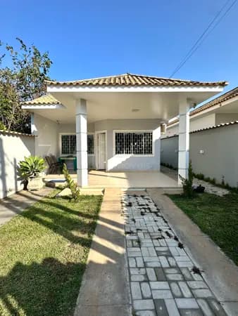 Linda Casa com 2 Quartos no bairro Coqueiral - Araruama / RJ