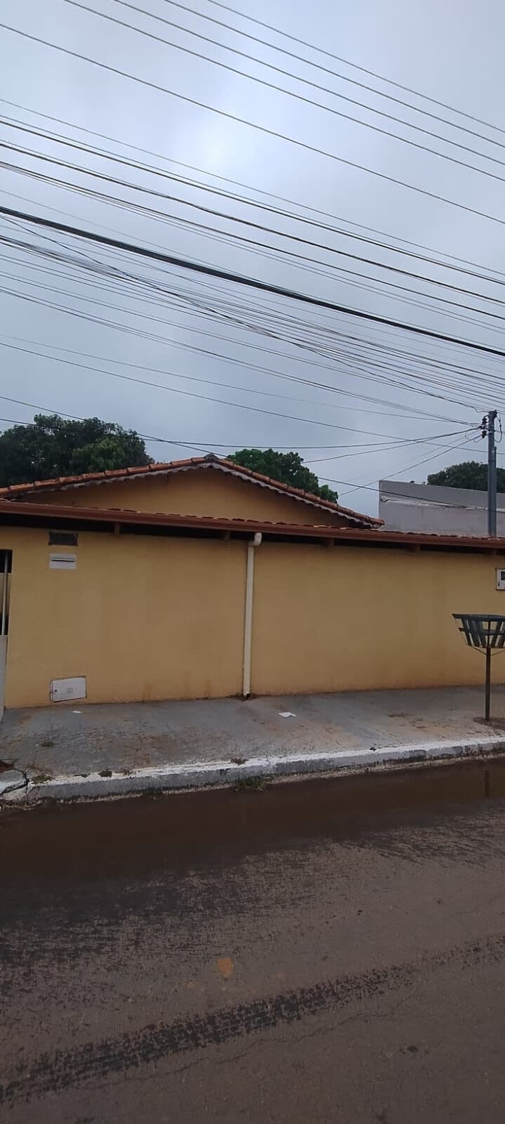 Casa em Goiânia - Vila Mutirão I