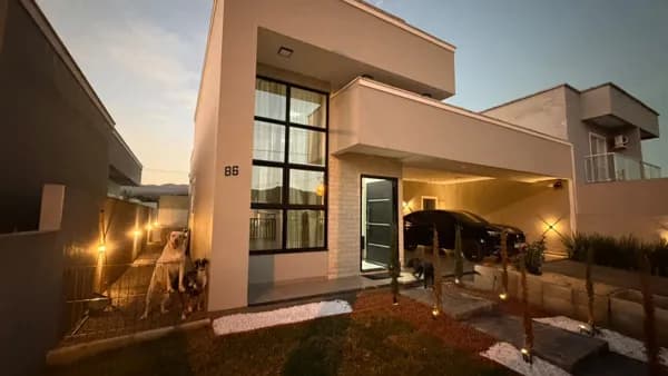 Casa em São José - Forquilhas