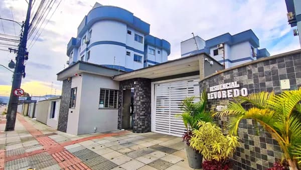 Apartamento Residencial Revoredo