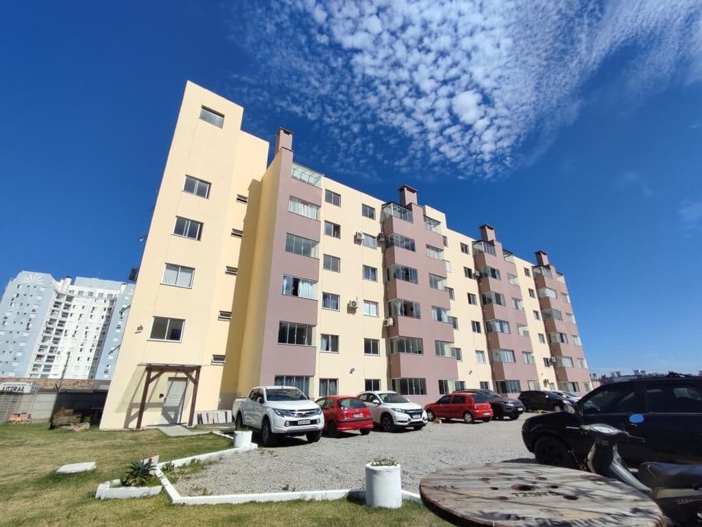 Apartamento Mobiliado à Venda no Residencial Molhes da Barra – Laguna/SC