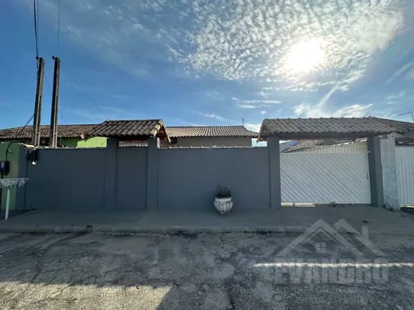 Casa três quartos em condomínio, Papucaia – Cachoeiras de Macacu/RJ