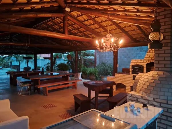 Chalé duplex com varandão e vista para a montanha em Papucaia, Cachoeiras de Macacu, RJ.