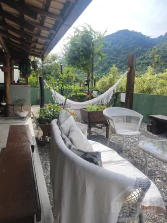 Casa duplex com terreno de 1000m² em Papucaia, Cachoeiras de Macacu, RJ