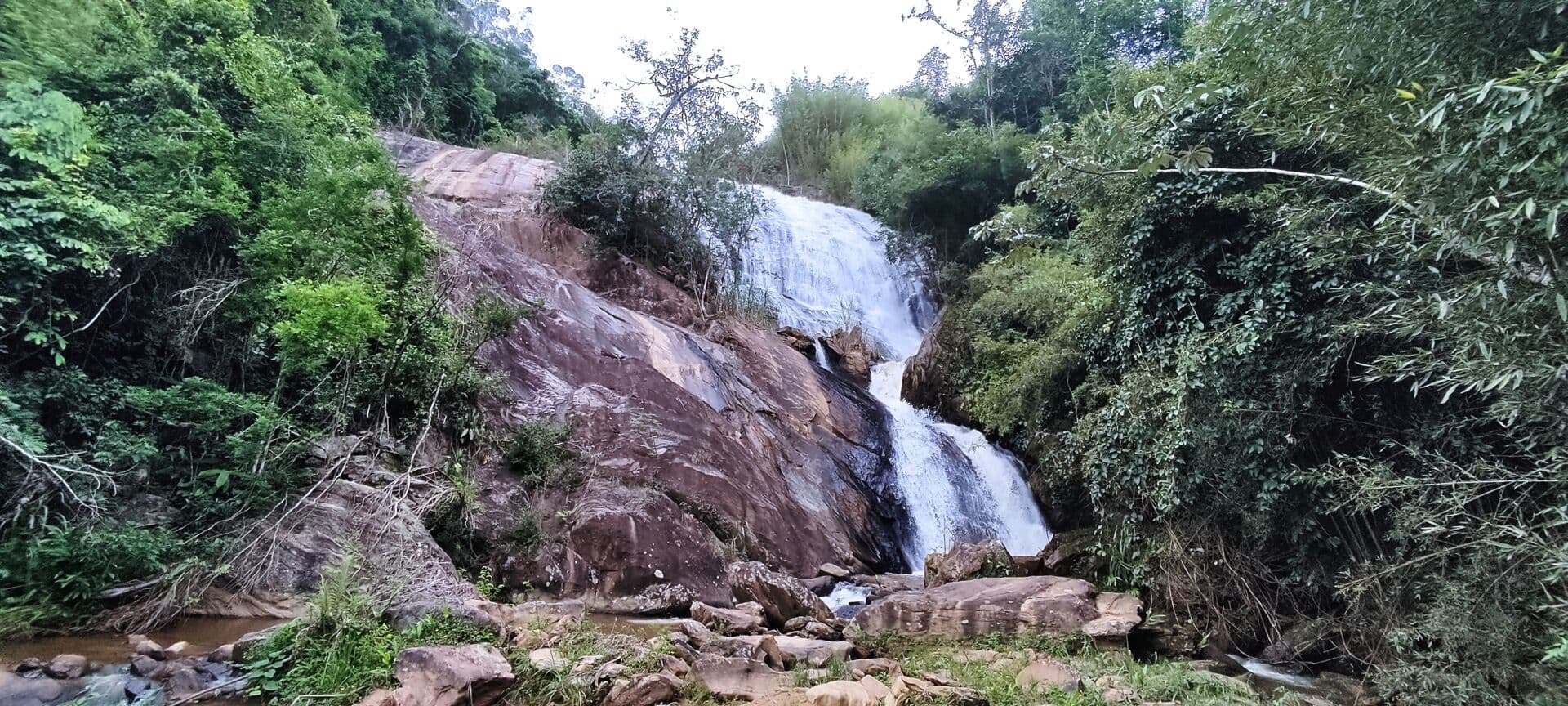 Sítio de 20.000 m² na estrada para Coronel Pacheco - MG