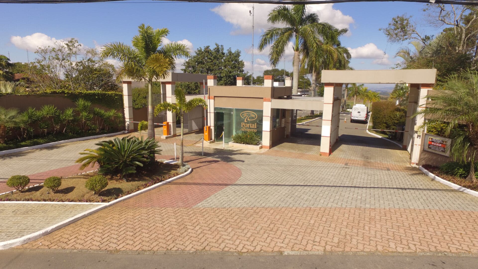 Terreno à venda, 732 m² por R$ 280.000,00 - Portal do Aeroporto - Juiz de Fora/MG