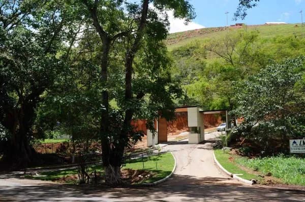 Lote à venda com xm² no condominio Bela Vista em Matias Barbosa - MG