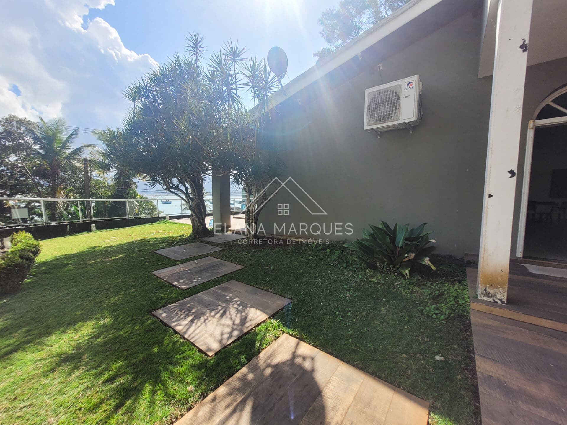 Casa em Ubatuba - Ponta Grossa