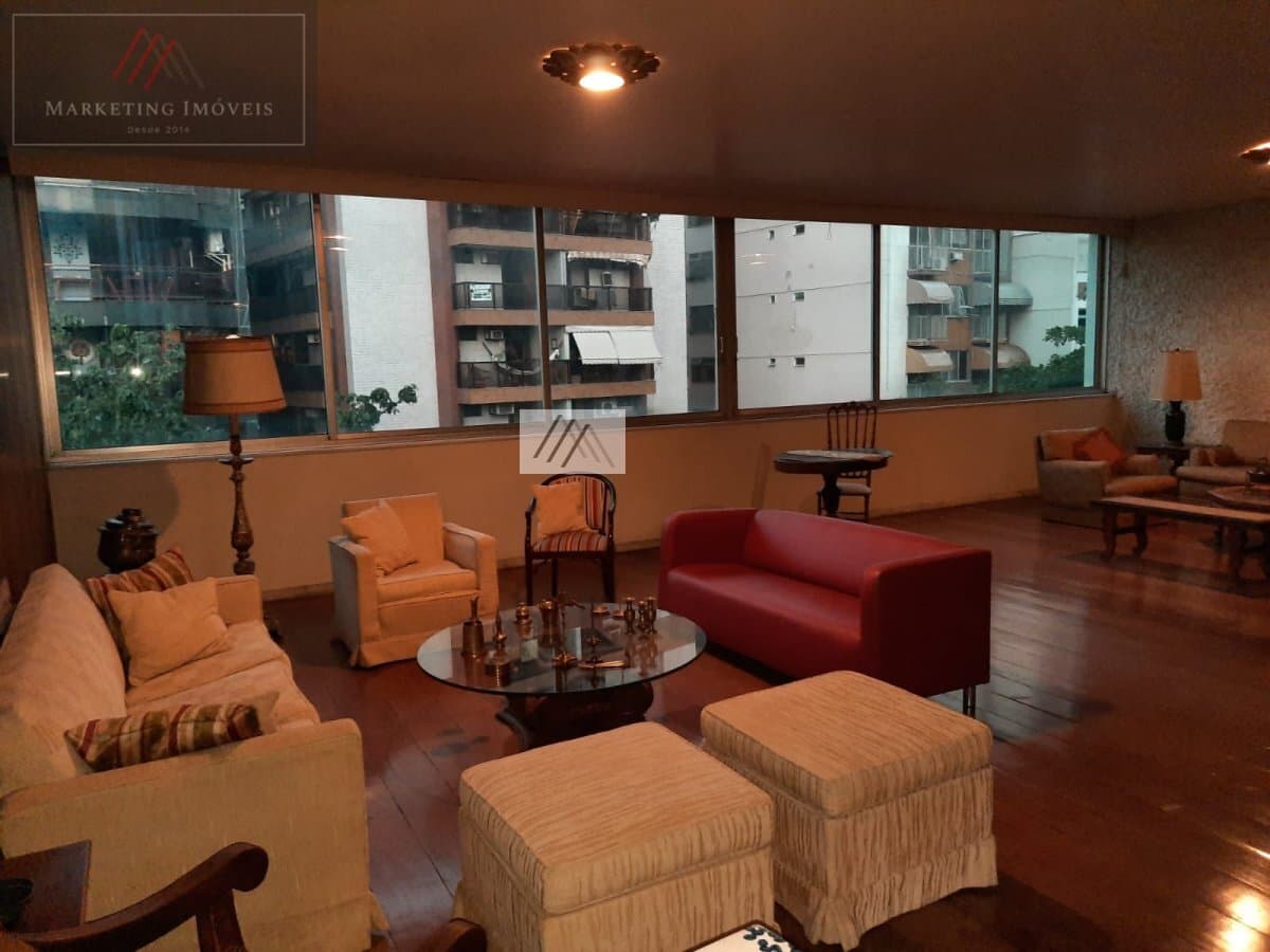 Apartamento Padrão Oportunidade Única na Tijuca 4 Dormitórios sendo 1 Suíte e 2 Vagas de Garagem Escrituradas