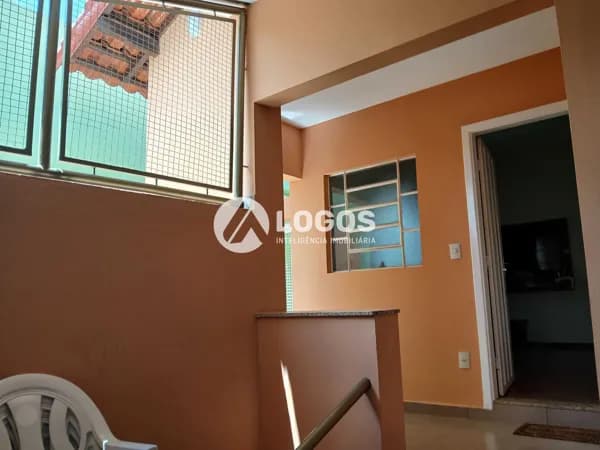 Casa em Passos - Califórnia