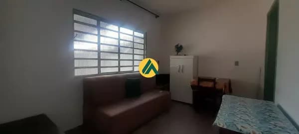 Casa à venda no bairro Jardim Vila Rica, em Passos/MG