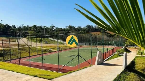 🏡 Lote à Venda em Condomínio Fechado na Serra da Canastra.