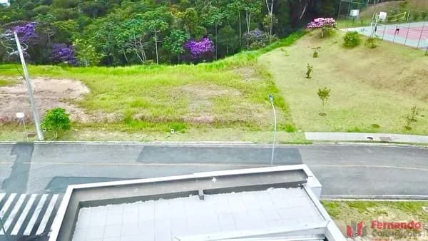 Terreno com 375 m2, posição privilegiada, em condomínio fechado no bairro Ponta Aguda, Blumenau/SC