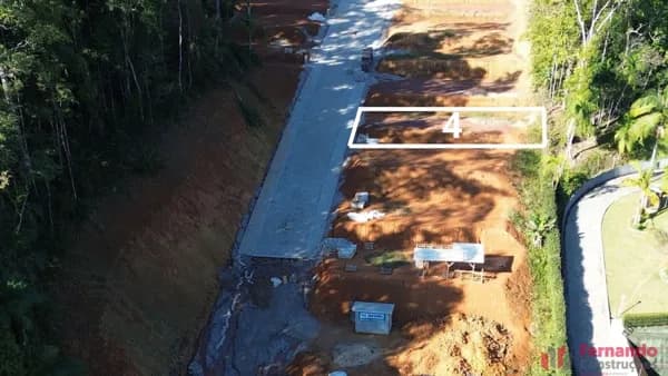 Terreno em condomínio fechado no bairro Fortaleza em Blumenau-SC