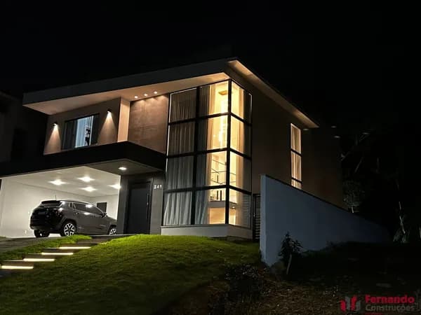 Casa Alto Padrão em Ponta Aguda, Blumenau/SC