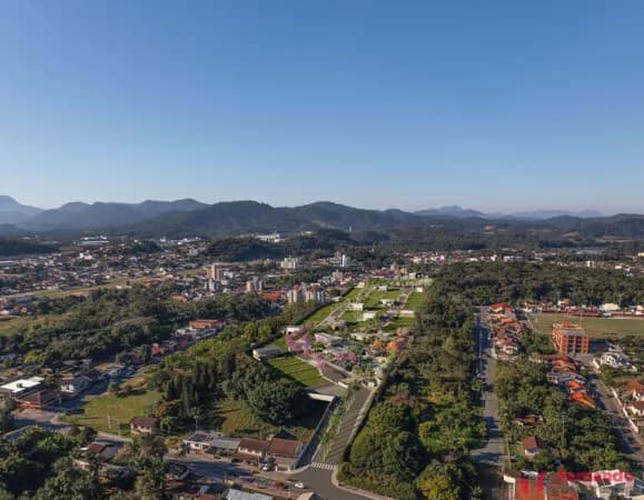 Terreno em Condomínio Fechado com aprox. 692 m2 em Indaial-SC