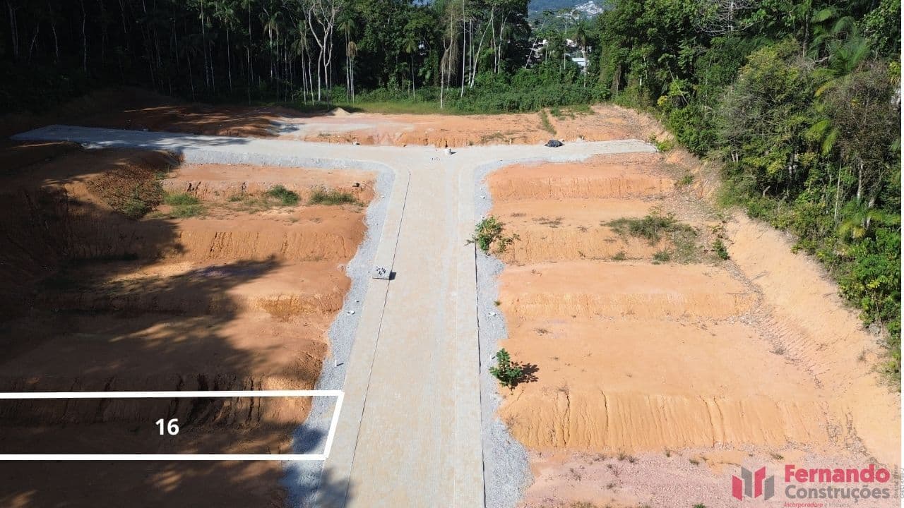 Terreno em condomínio fechado no bairro Fortaleza em Blumenau-SC