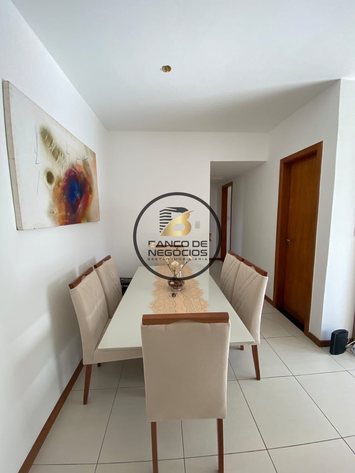 Excelente apartamento situado ao Jardim Aeroporto!