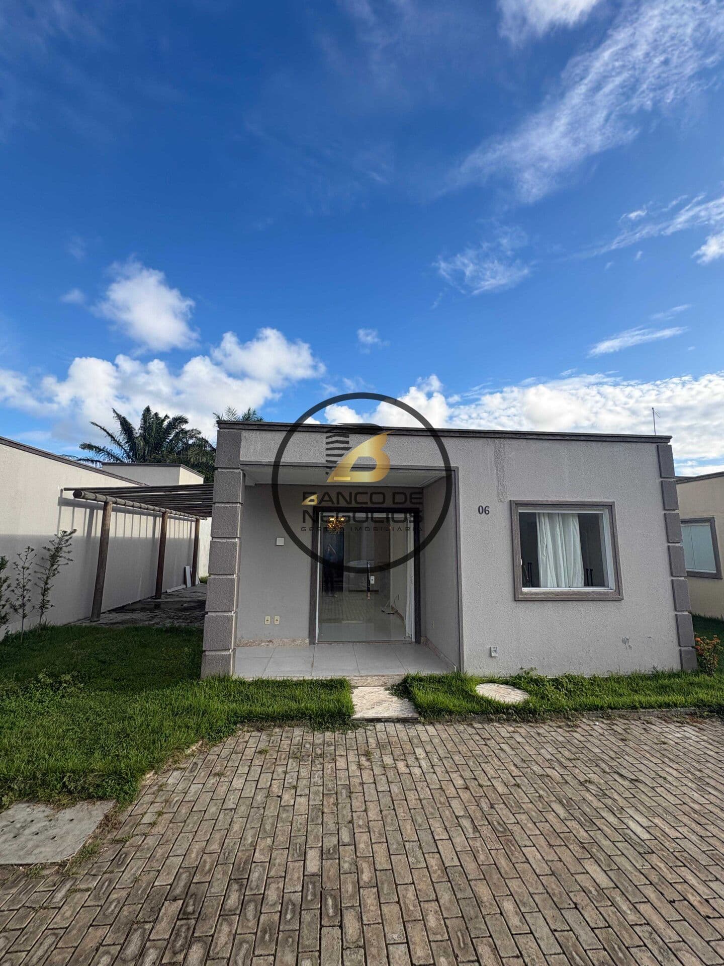 Casa de Condomínio em Camaçari - Malícia (Abrantes)