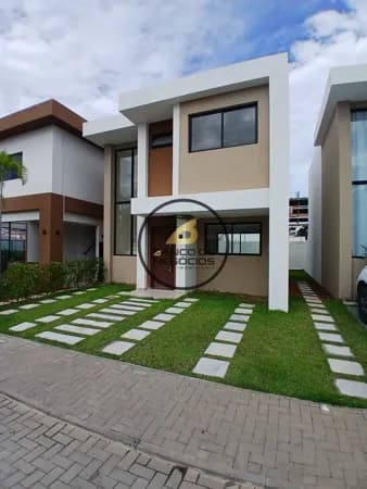 Casa Duplex semi mobiliada em Buraquinho