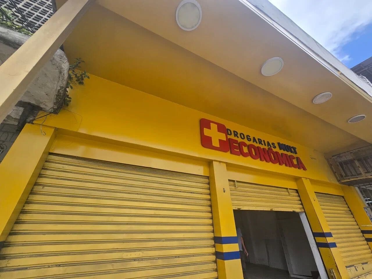 Loja situada no Mares