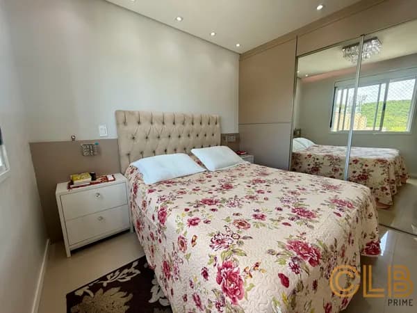 Apartamento no bairro Roçado - São José/SC