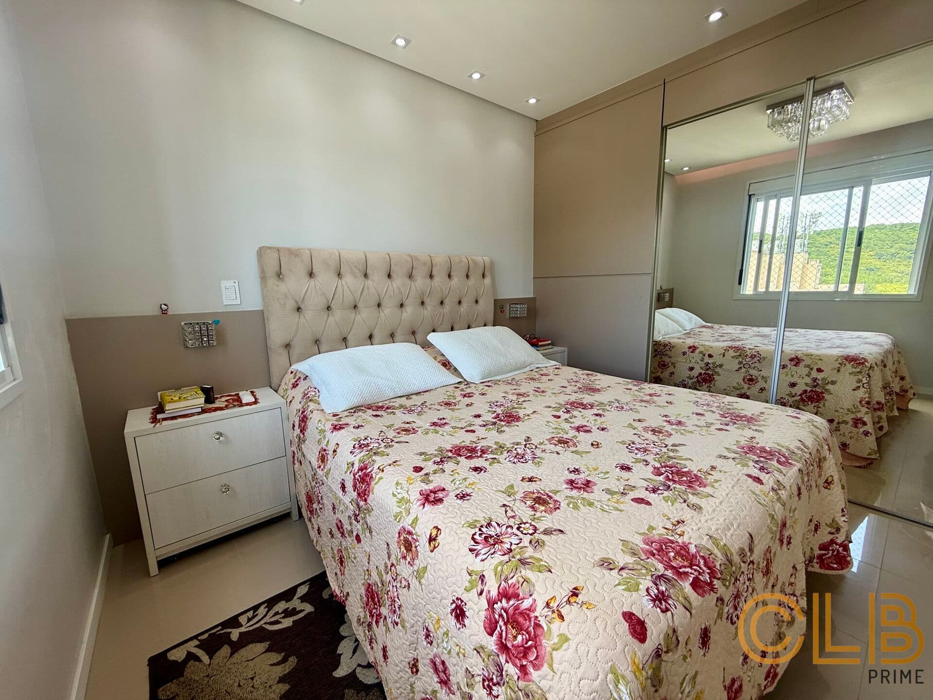 Apartamento no bairro Roçado - São José/SC