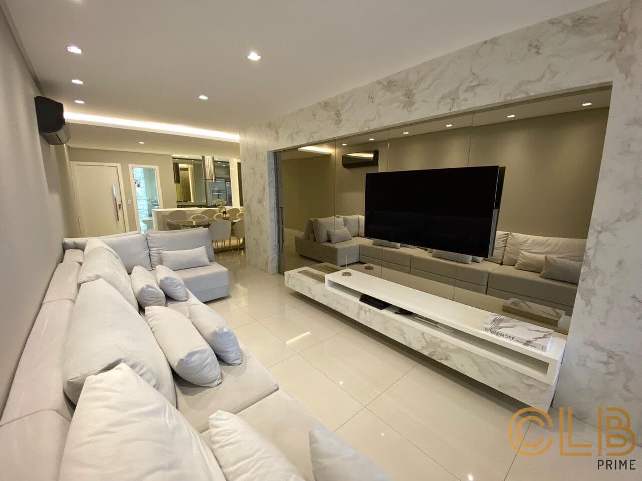 Apartamento no bairro Kobrasol - São José/SC