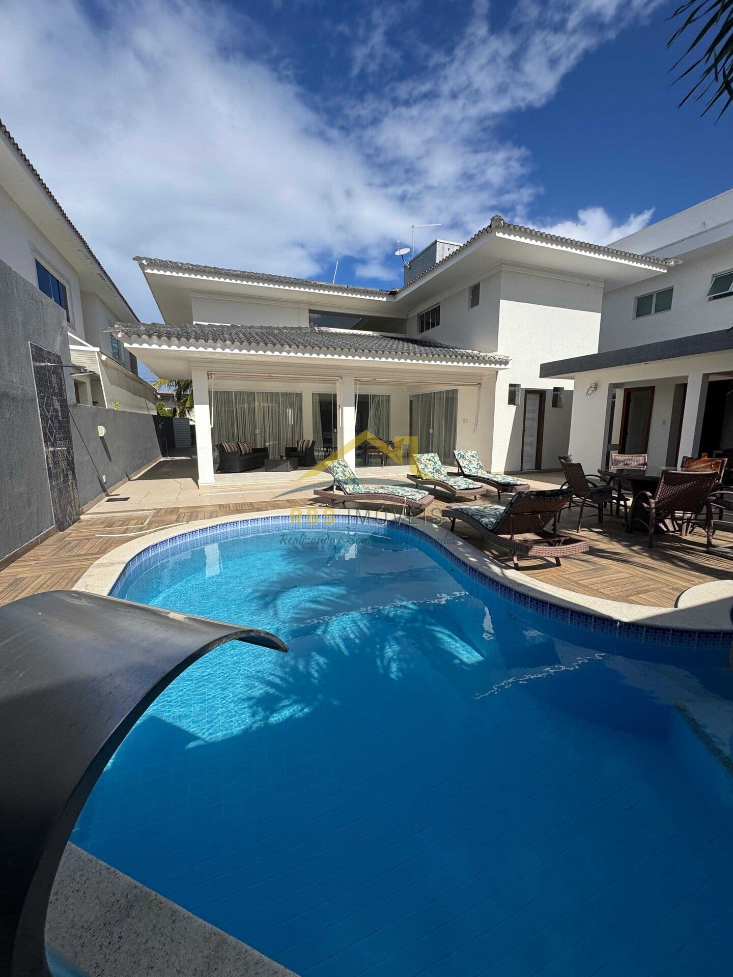 Casa Condomínio 4 suítes PORTEIRA FECHADA Palm Ville Buraquinho
