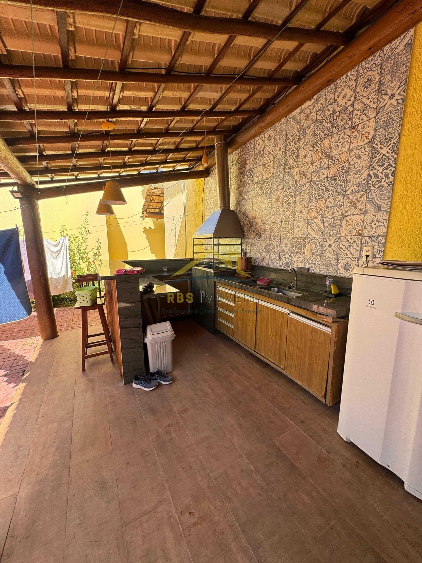Casa à venda em Condomínio 4/4 3 suítes Lauro de Freitas 980 MIL
