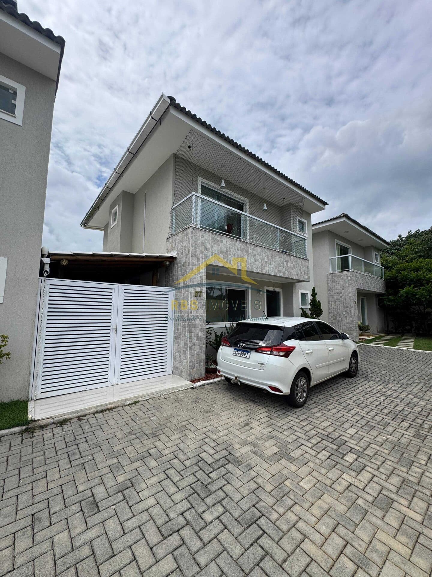 Casa em Condomínio 2 suites Escritório Energia solar Buraquinho 780 MIL