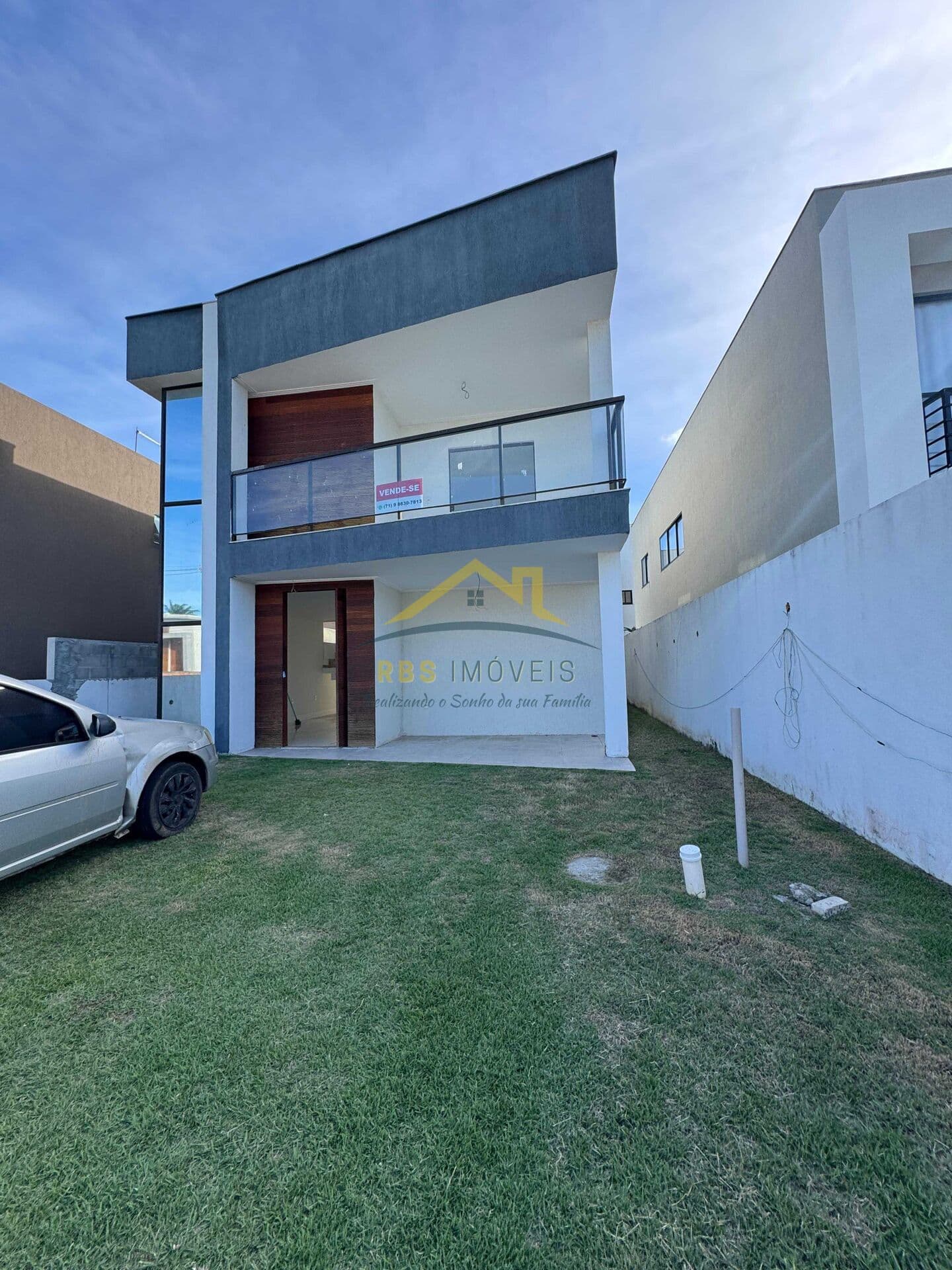 Casa em Condomínio 4/4 3 suítes Hortoville Abrantes